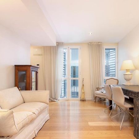 Acogedor Apartamento Junto A La Catedral By Rent Me Malaga Exterior photo